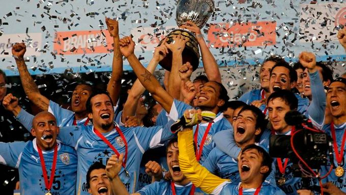 Copa América: Forlán zlomil prokletí a Uruguay slaví rekordní titul