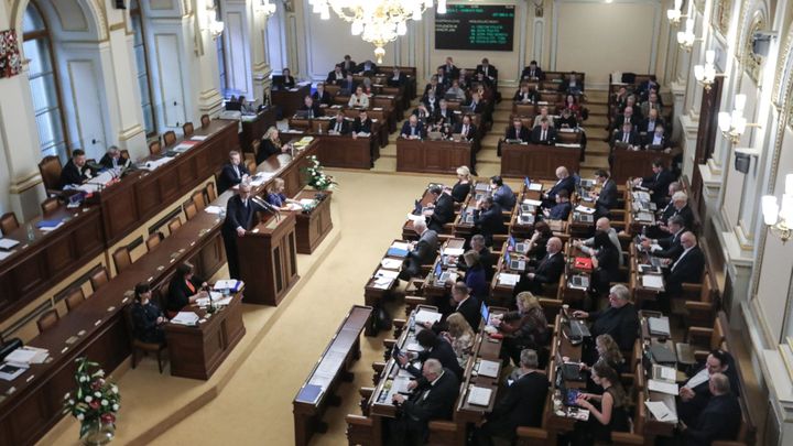 Jste politicky exponovaná osoba? Povinná otázka v bance vyvolává i po letech údiv