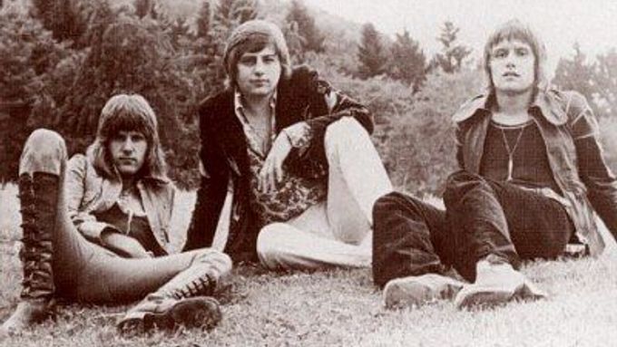 Emerson, Lake a Palmer na snímku z roku 1973. Keith Emerson je první zleva.