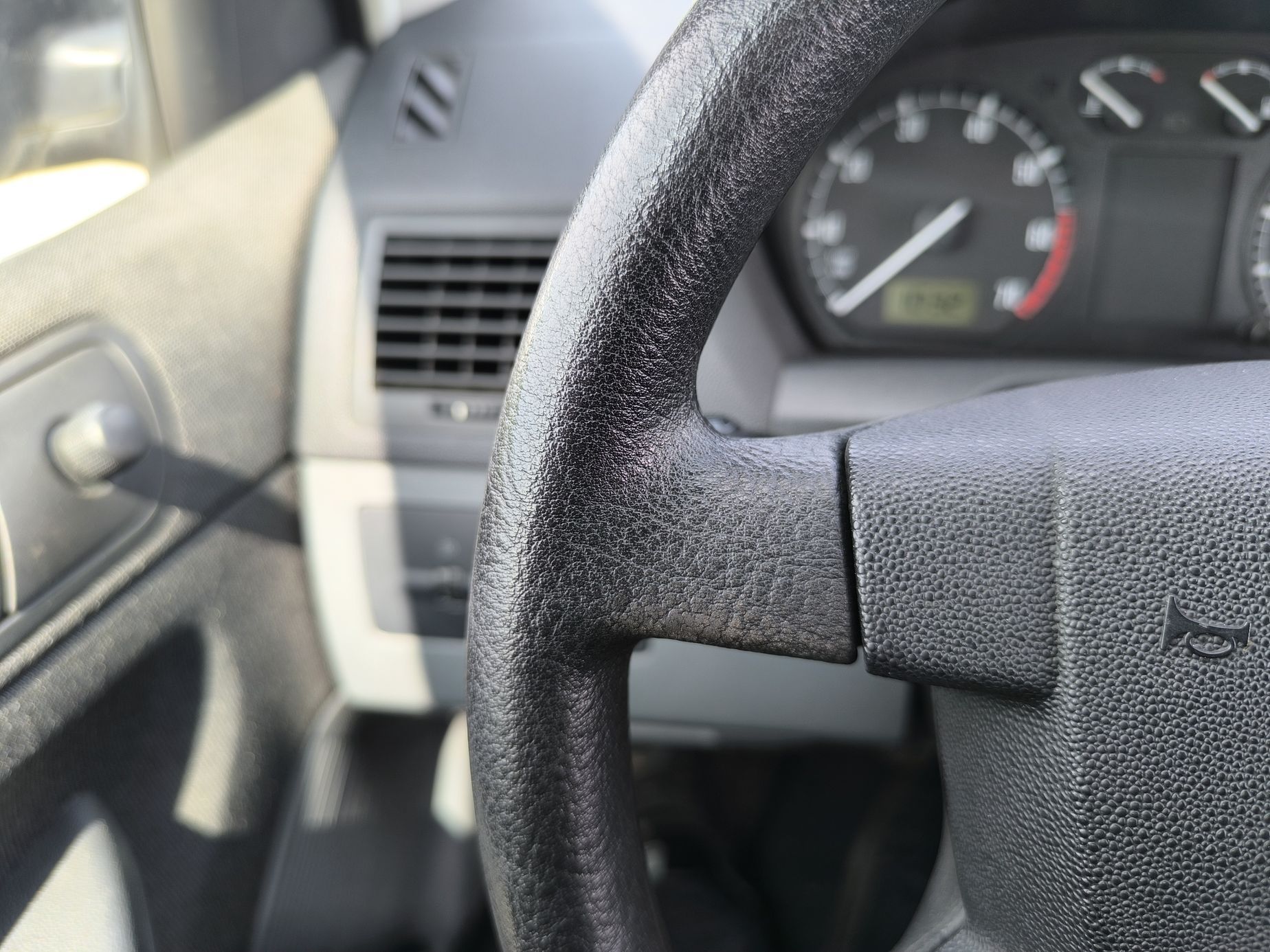 Škoda Fabia 1.2 HTP 2003 bazar