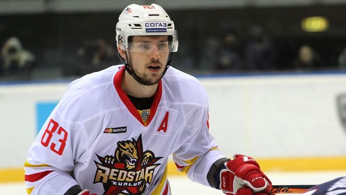 Martin Bakoš je jedním ze dvou slovenských hokejistů, kteří hrají za Kunlun.