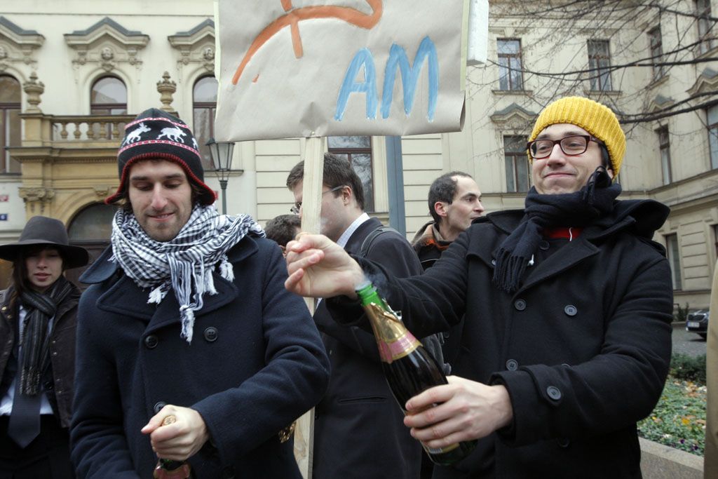 Happening proti bezohlednosti koperací