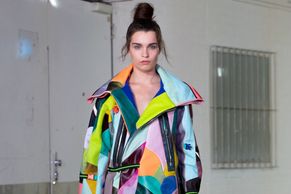 Co se bude nosit příští léto? Největší trendy od českých návrhářů