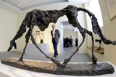 Národní galerie našla šéfa sbírky současného umění, příští rok vystaví Giacomettiho