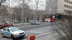 Policie evakuuje budovu VŠE kvůli nahlášené bombě