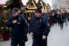 Mezi oběťmi útoku na vánoční trh v Berlíně je sedm Němců a pět cizinců