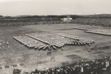 Na VI. všesokolském sletu v roce 1912 už cvičilo přes 30 tisíc sokolů. Diváků přišlo desetkrát tolik.