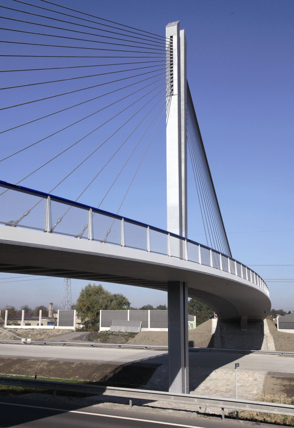 41. SO 221 - Most na cyklistické stezce Ostravská