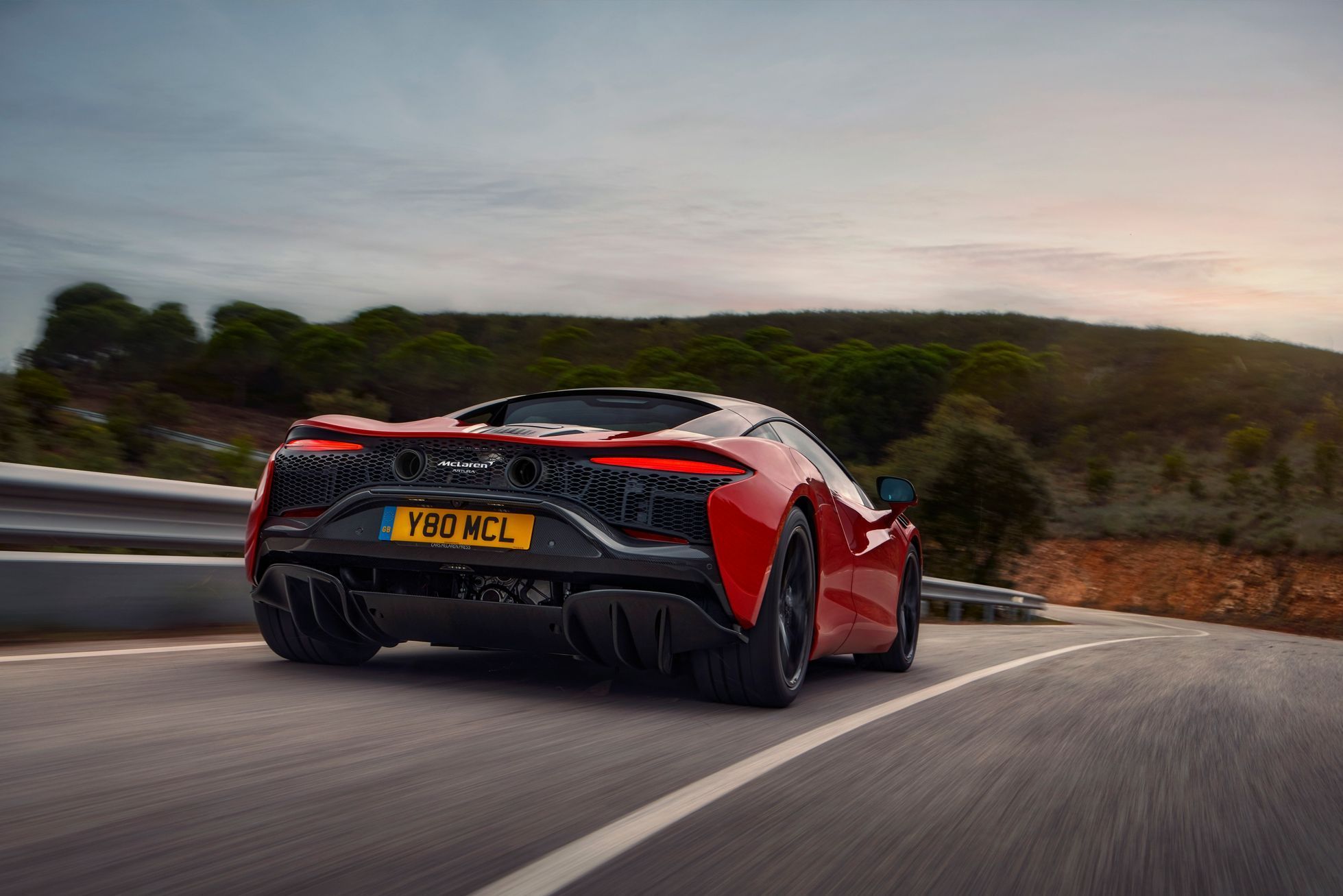 McLaren Artura nový supersport plug-in hybrid