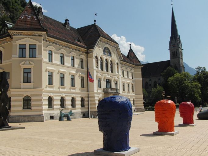 Lichtenštejnsko, jeden z nejmenších, ale také nejbohatších států světa.