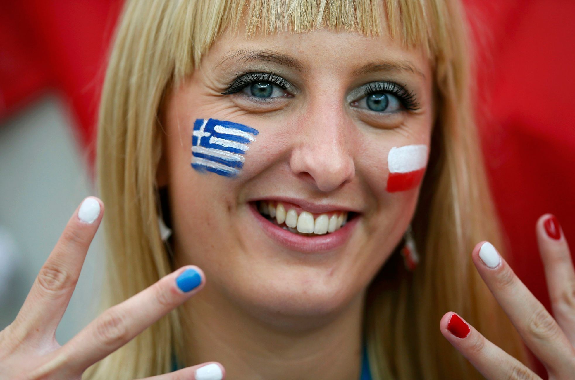 Polské fanynky před zápasem s Řeky