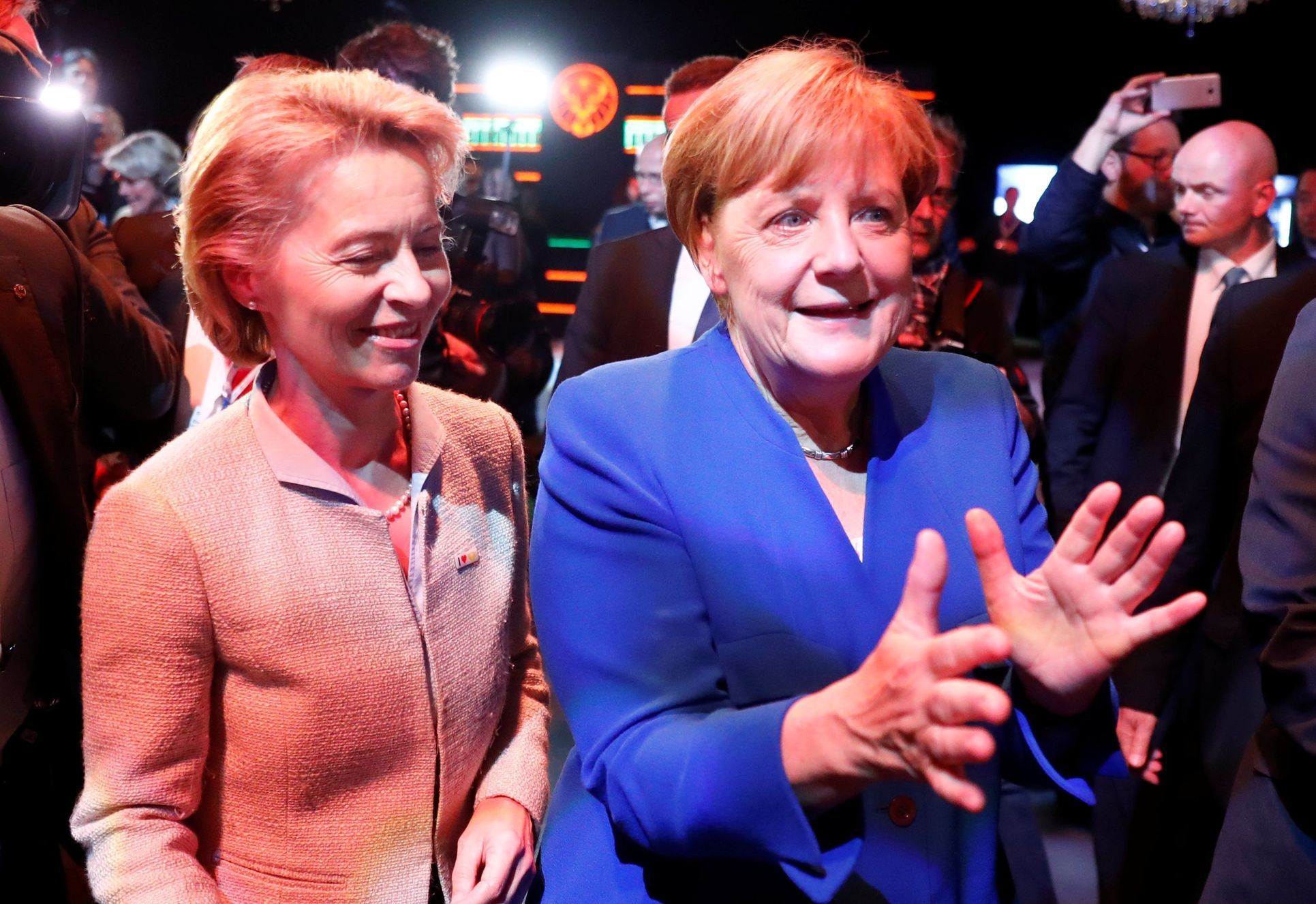Ursula von der Leyenová Angela Merkelová po televizní debatě se Schulzem