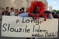 Langer jednal do noci s odboráři. Dohodli se