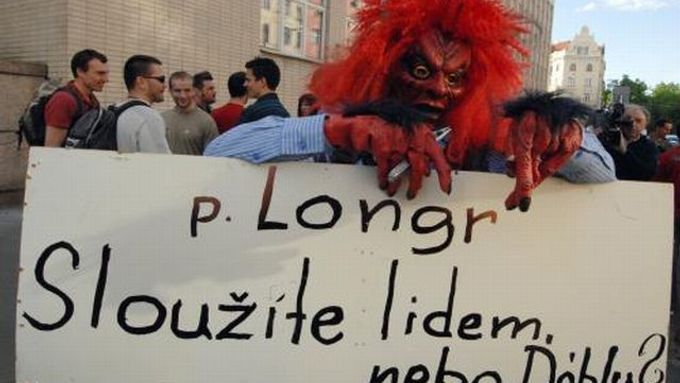 Protestní demonstrace se konala před Ministerstvem vnitra