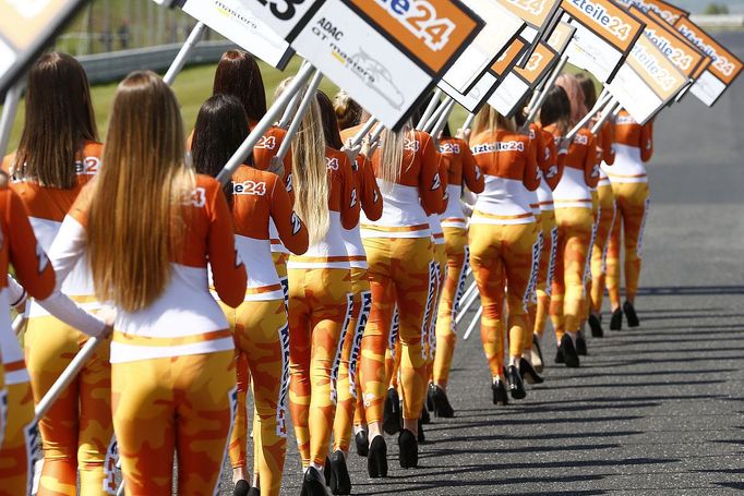 ADAC GT Masters, Most 2018: grid girls