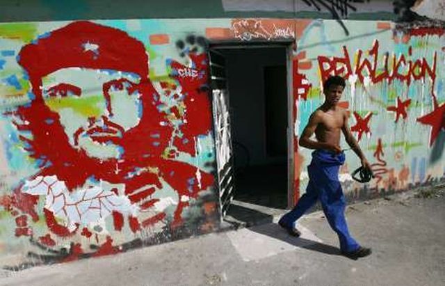 Che Guevara zeď Kuba