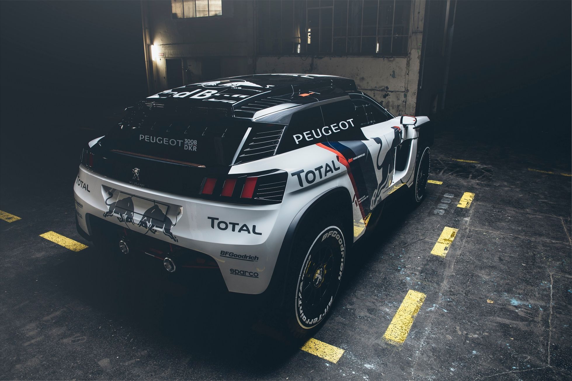 Peugeot 3008 DKR zadobok