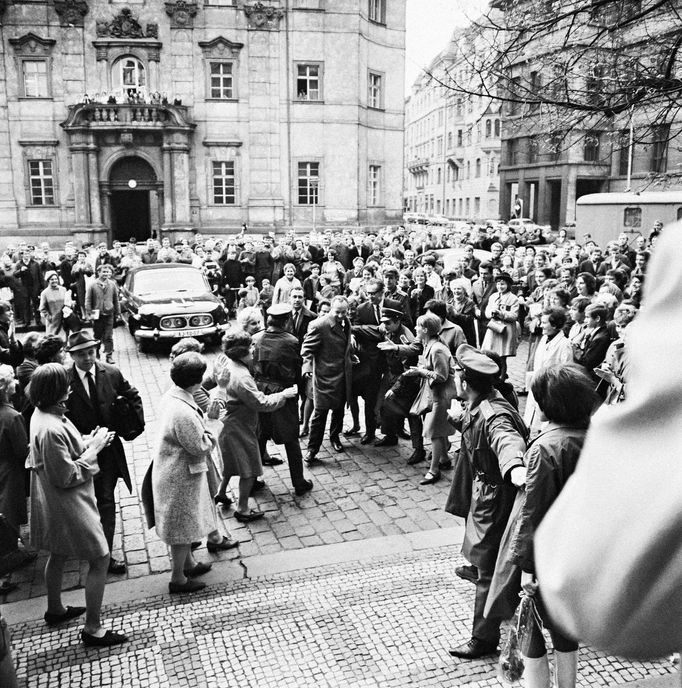 Pražské jaro a okupace 1968. Fotografie ze života Alexandra Dubčeka