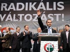 Povolební mítink Hnutí za lepší Maďarsko (Jobbik).