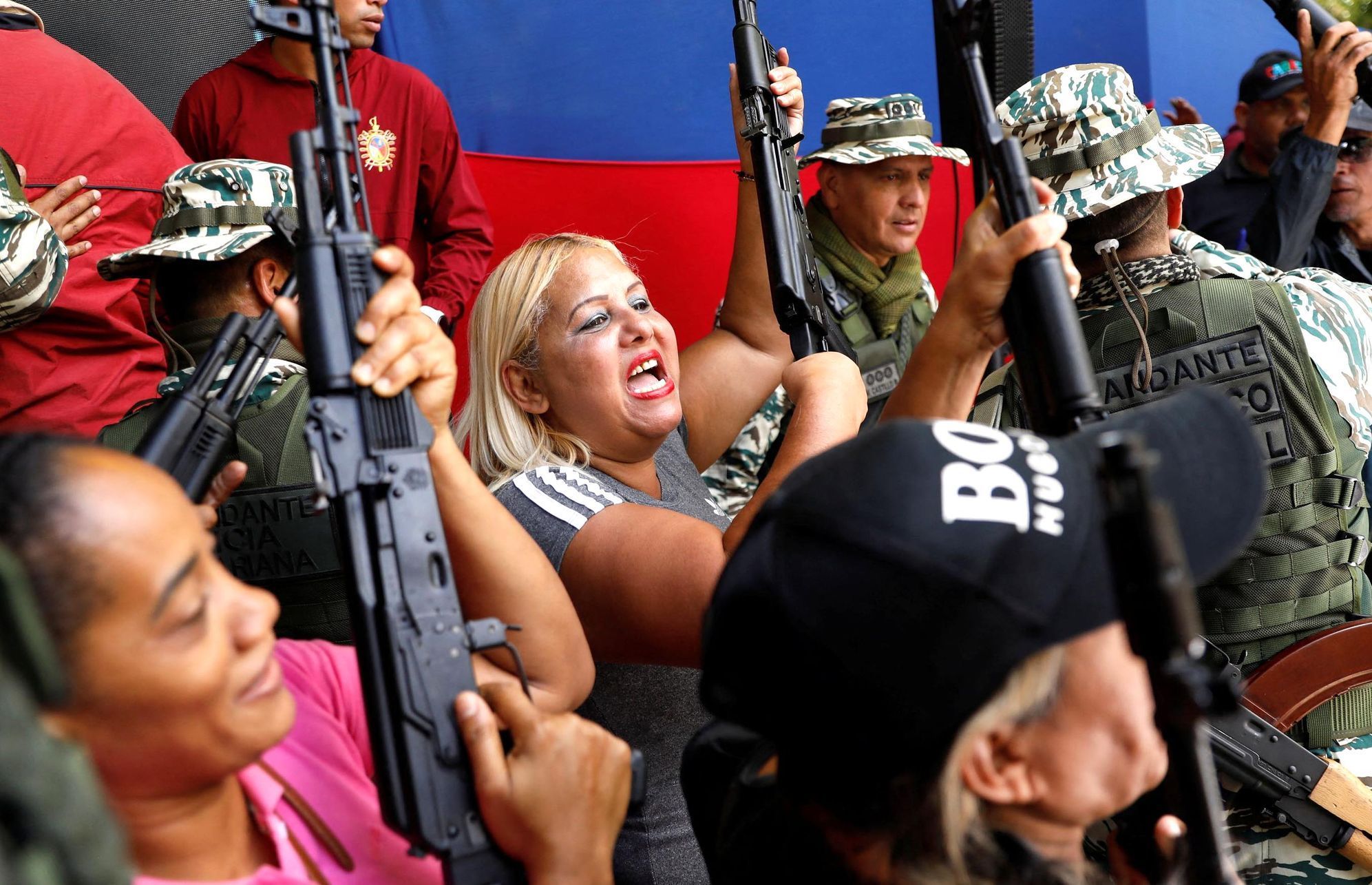 Venezuela, USA, armáda, dobrovolníci, Maduro, výcvik