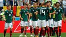 Mexičan Hirving Lozano slaví gól v zápase Německo - Mexiko na MS 2018