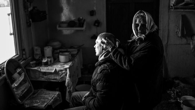 Foto: Šeptuchy, šamanky z polského Podlesí, dodnes léčí lidi zaříkáváním