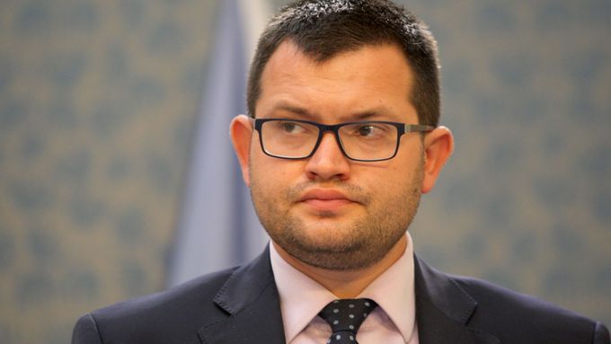 Šéf poslanců ČSSD Jan Chvojka tvrdí, že klub ČSSD bude při hlasování o důvěře Babišově vládě jednotný.