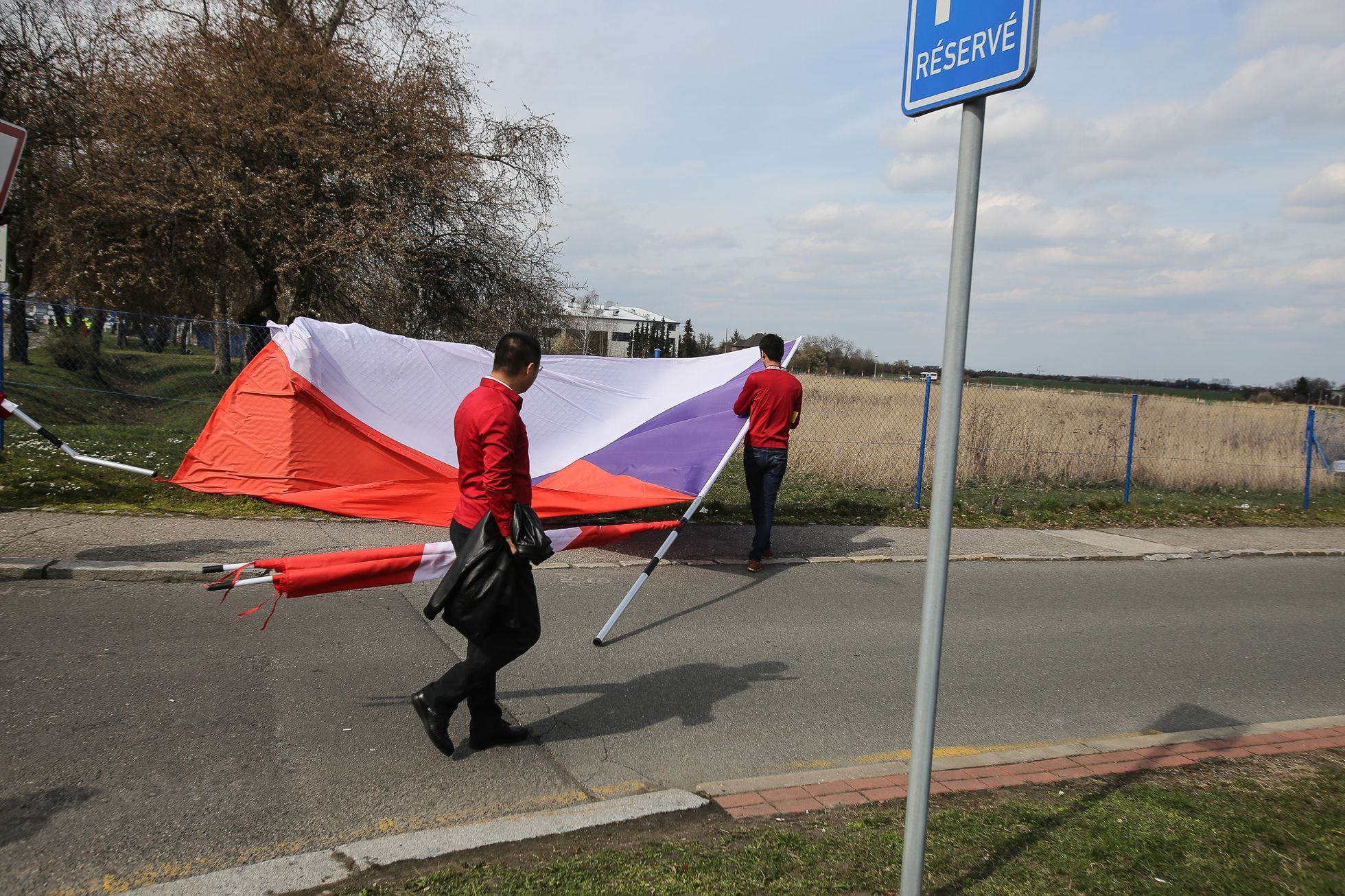 Přílet čínského prezidenta za Zemanem a Lány