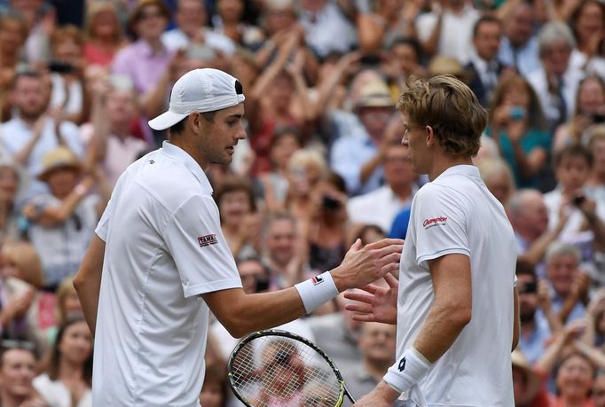 Wimbledon 2018, semifinále: John Isner, Kevin Anderson