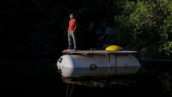 Projekt Hydronaut a smutné tání ledovce. Nejlepší letošní fotky životního prostředí