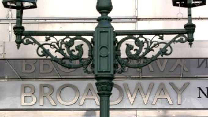 Milovníky muzikálů Michala Davida láká do budovy především divadlo Broadway