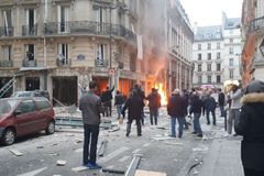 Při výbuchu plynu v pekárně v Paříži zemřeli čtyři lidé