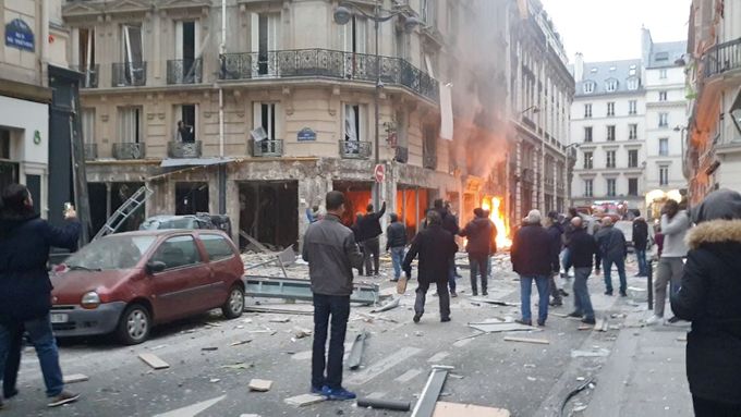 Pekárnou v Paříži otřásl výbuch, pravděpodobně plynu
