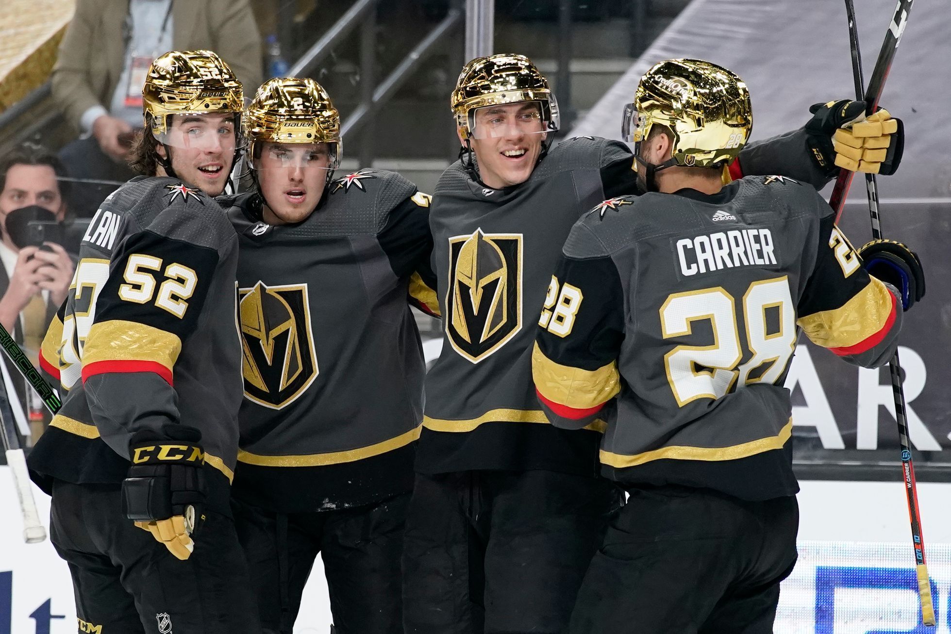 hokej, NHL 2021, Los Angeles Kings at Vegas, Tomáš Nosek (druhý zprava)