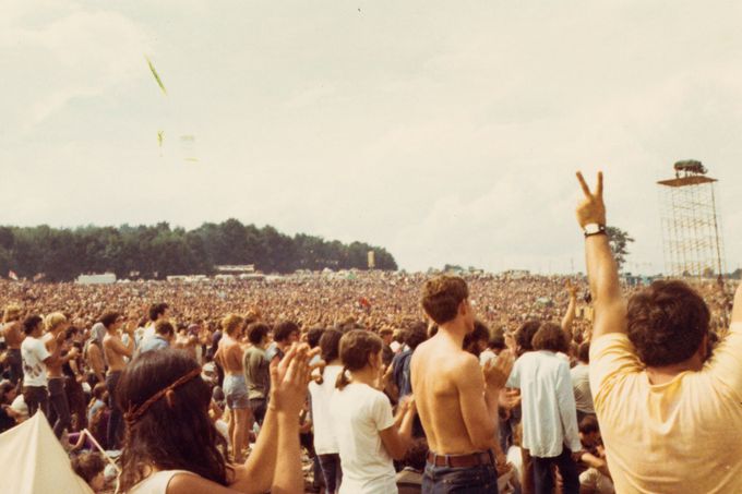 Festival Woodstock nastartoval éru obřích rockových koncertů a změnil pravidla hudebního průmyslu.