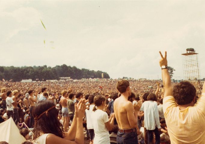 Festival Woodstock nastartoval éru obřích rockových koncertů a změnil pravidla hudebního průmyslu.