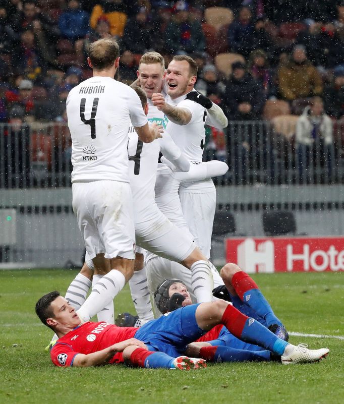 fotbal, Liga mistrů 2018/2019, CSKA Moskva - Viktoria Plzeň, radost fotbalistů Plzně