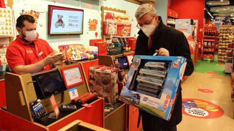 Velké rozvolnění je tu! Vánoční nákupy jako záchrana obchodů, nebo riziko?