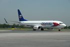 Let Travel Service z Prahy do Sevilly nouzově přistál v Toulouse. Na vině byl pokles tlaku v kabině