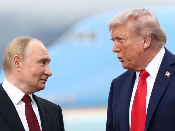 Americký prezident Donald Trump s ruským prezidentem Vladimirem Putinem při jednání o ukončení války na Ukrajině v Anchorage na Aljašce, USA, 15. srpna 2025.