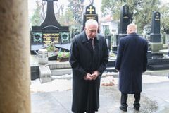 Klaus o Havlovi: Byl extrémní levičák, co bořil řád
