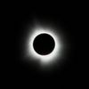 Total solar eclipse darkens skieÚplné zatmění Slunce zatemnilo oblohu nad částí Severní Amerikys over parts of North America