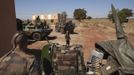 French soldiers refuel Armoured Personnel Carriers that were driven from Ivory Coast, at a Malian air base in Bamako January 15, 2013. The French army sent some 50 armoured vehicles to Mali from their military base in Ivory Coast, which arrived late Monday night. France hit Islamist rebels in Mali with fresh air strikes and deployed armoured cars on Tuesday, stepping up its intervention in the West African state as regional allies struggled to accelerate their plans to send in troops. REUTERS/Joe Penney (MALI - Tags: CIVIL UNREST POLITICS CONFLICT MILITARY) Published: Led. 15, 2013, 2:36 odp.