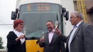 Náměstkyně primátorky Eva Kislingerová, ředitel DPP Jaroslav Ďuriš a vedoucí projektu EVO1 Rudolf John se sice usmívali, ale všichni vědí, že Praha má tramvají víc, než potřebuje. Především takových, které nepotřebuje.