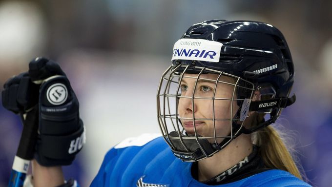 Elisa Holopainenová na MS hokejistek v roce 2019.