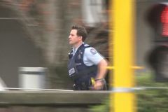 "Zastavme tu stoku, než se v ní utopíme." Česká policie prověřuje schvalování teroru