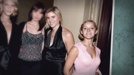 Miliardář si choval "stádečko" nezletilých dívek. Ženy líčí svá sexuální zneužití