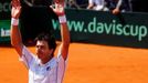 Argentinský tenista Carlos Berlocq v semifinálovém utkání Davis Cupu 2012 s Čechem Tomášem Berdychem.