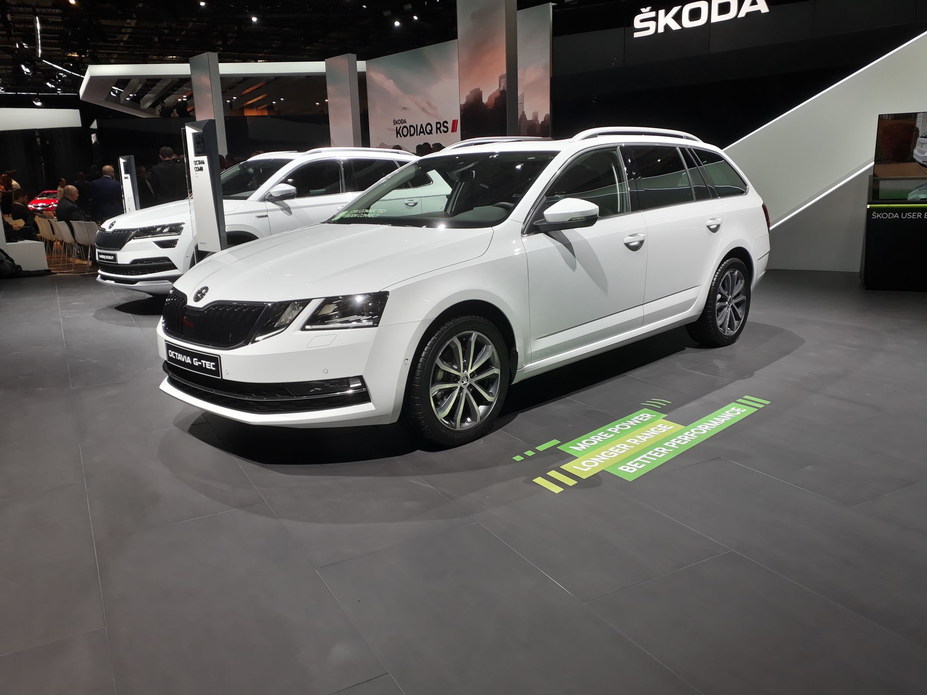 Škoda na autosalonu v Paříži