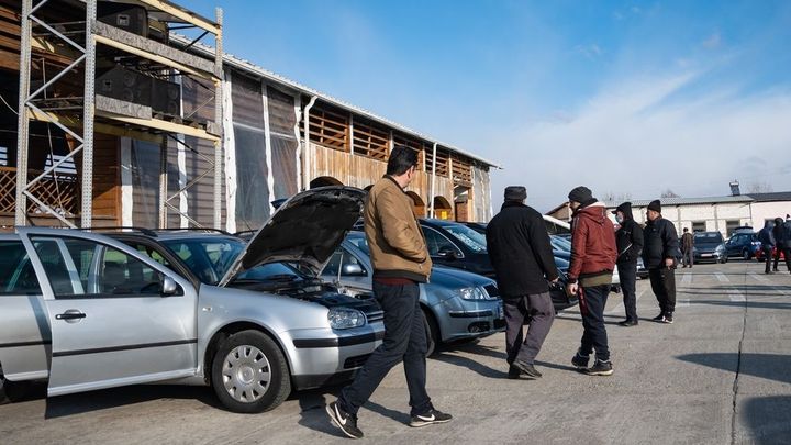 Extrém mezi podvody: Fabia stočená o 760 tisíc kilometrů a zamlčované bouračky; Zdroj foto: Shutterstock